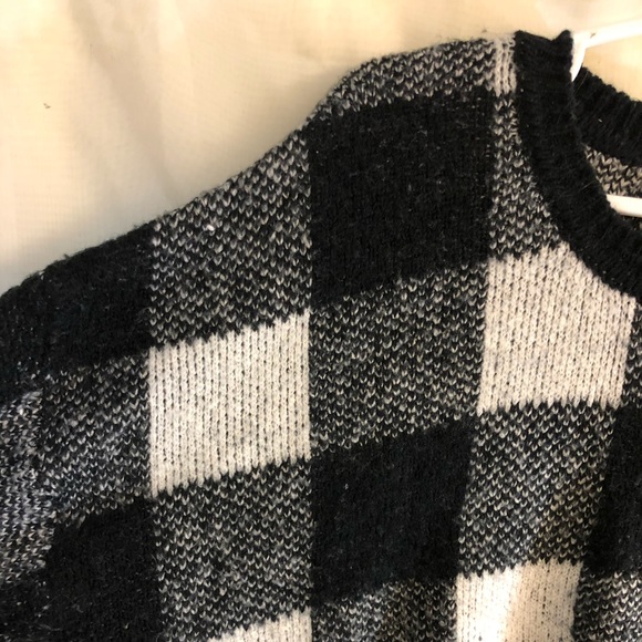 Women’s Oversized Pullover (Polyester/Wool blend) - Picture 5 of 7